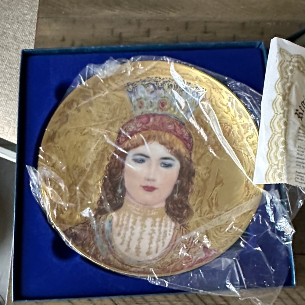 Decorative Gold Plate with Portrait 24k gold